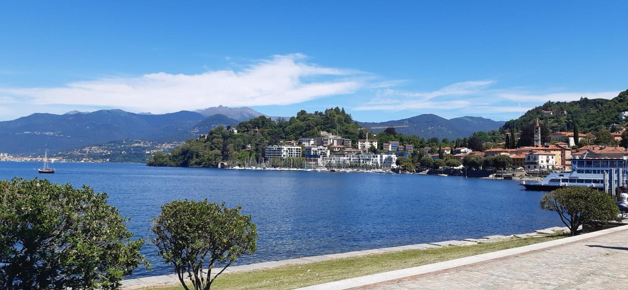 Il Blu Di Laveno Leilighet Eksteriør bilde